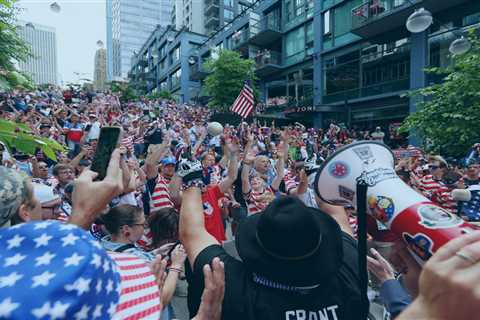 Watch: World Cup fans take over Seattle ahead of USA vs Australia