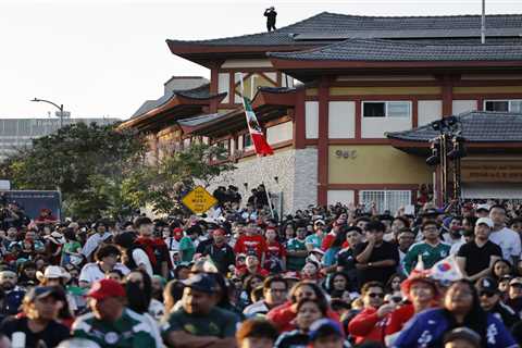 South Korea and Mexico fans take over California streets during World Cup match