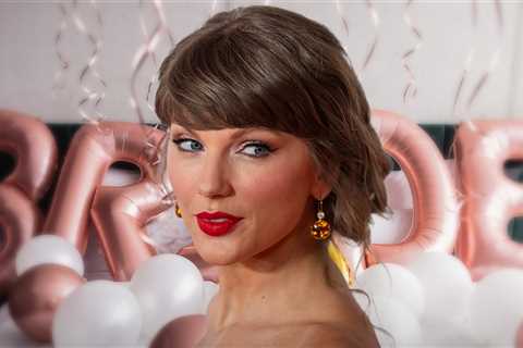 Taylor Swift Bachelorette Party Buzz Grows in Rhode Island as Girlfriends Arrive