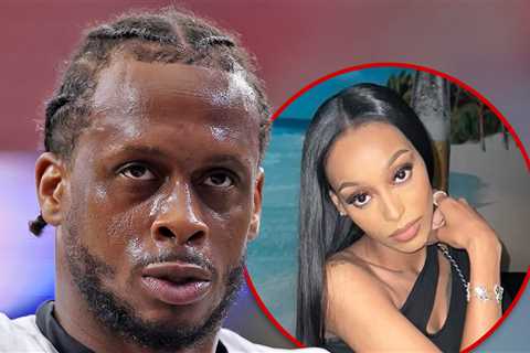 Geno Smith's Alleged Girlfriend Leaks Text Messages With Child's Mother