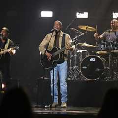 Darius Rucker Says He’s Considering Retiring From Touring in Two Years