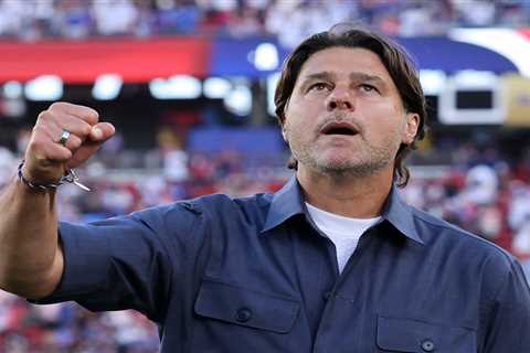 USMNT coach Mauricio Pochettino sings ‘Country Roads’ after electric World Cup win