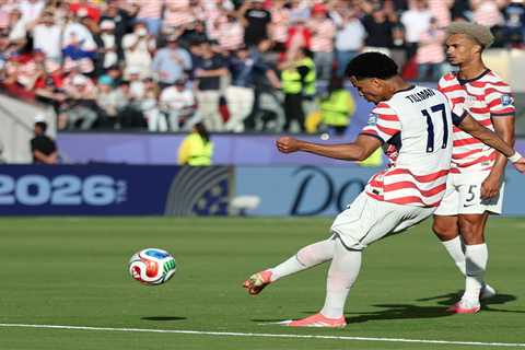 Malik Tillman’s impressive free kick helps propel USMNT to Round of 16