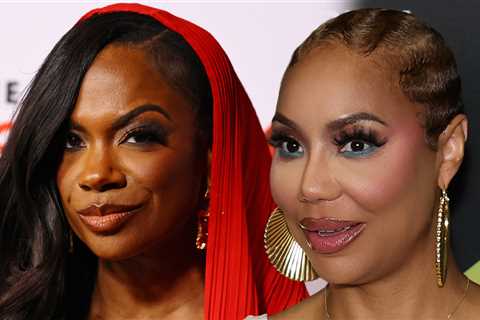 Kandi Burruss & Tamar Braxton Have an Awkward Moment During Essence Fest
