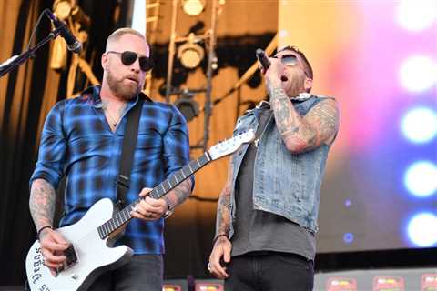 ‘My Own Worst Enemy’ Band Lit Settles Sony Lawsuit Over ‘Streaming’ Clause From 1998