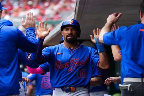 Marcus Semien has seen how a team like the Mets can escape their doldrums