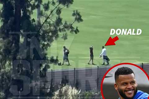 Aaron Donald Works Out At Rams Facility Amid Comeback Rumors