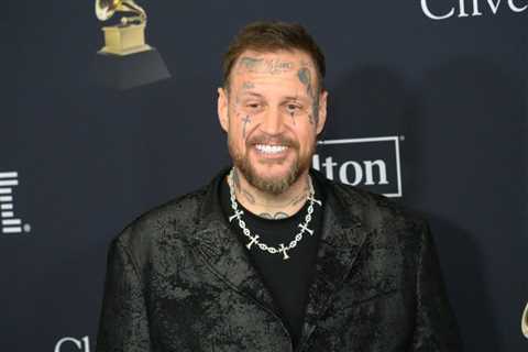 Jelly Roll Performs for Incarcerated Men at San Quentin Prison for ‘Hands Up’ Music Video