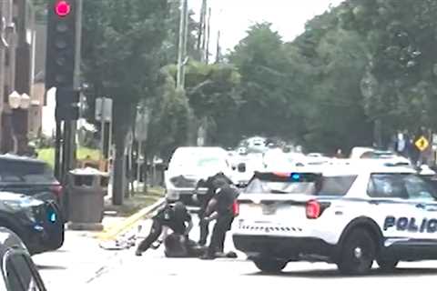 Wisconsin Police Shoot, Kill Man Who Allegedly Pulled Knife on Them: Video