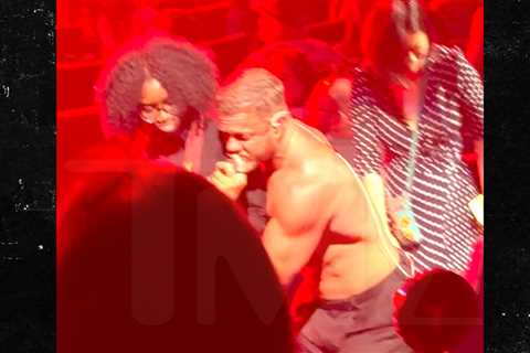 Imagine Dragons' Dan Reynolds Nearly Wipes Out at Concert