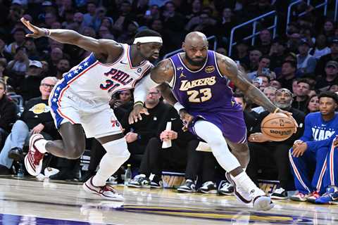 Sportsbooks make stunning adjustment to 76ers NBA win total after LeBron James signing