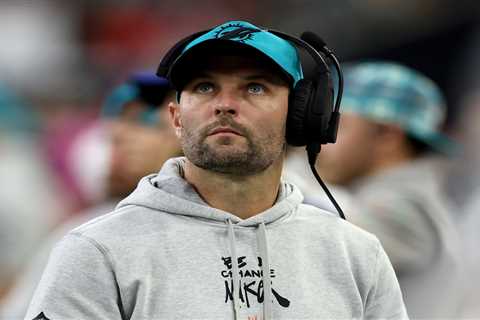 Commanders tap Wes Welker to replace tight ends coach fired after DWI arrest