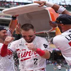 Twins star makes it clear they want trade help as Mets lefty joins roster