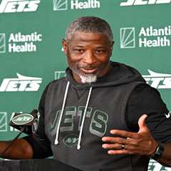 Aaron Glenn making right play-calling decision after last year’s Jets error