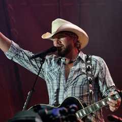 Cheers to International Beer Day! Here Are the 13 Best Songs About Crackin’ Open a Cold One..