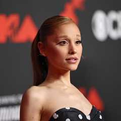 Ariana Grande’s ‘Petal’ Drops In at No. 1 In Australia