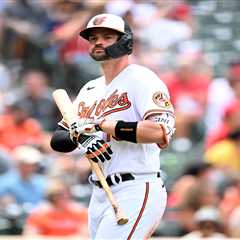 Trey Mancini, who returned to baseball after colon cancer fight, announces retirement from MLB