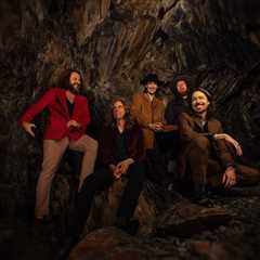My Morning Jacket Signs Publishing Deal with Peermusic