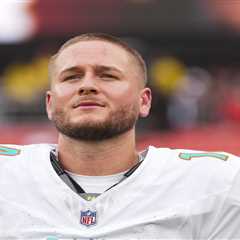 Quinn Ewers is having a disastrous training camp that could put his Dolphins standing in doubt