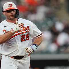 Pete Alonso appears to hit go-ahead Orioles homer against Yankees — but it’s ruled foul in..