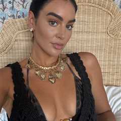 George Kittle’s wife Claire flaunts summer body in skimpy bikini