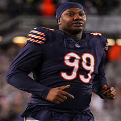 Bears trade defensive tackle Gervon Dexter to Falcons for corner Clark Phillips III