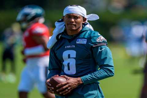 Eagles receivers already dealing with hamstring injuries in notable training camp concern