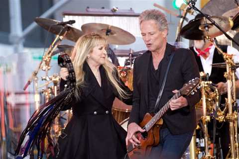 Lindsey Buckingham Says He & Stevie Nicks Are ‘Talking All the Time Now’ After Fleetwood Mac Fallout