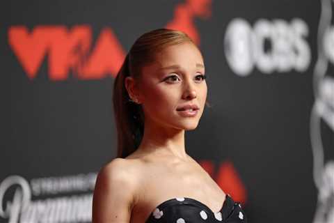 Ariana Grande’s ‘Petal’ Drops In at No. 1 In Australia