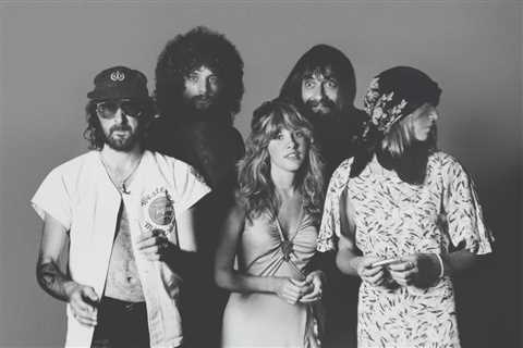 Fleetwood Mac’s ‘Greatest Hits’ Reaches Even Greater Heights, Hitting New Peak on Album Charts