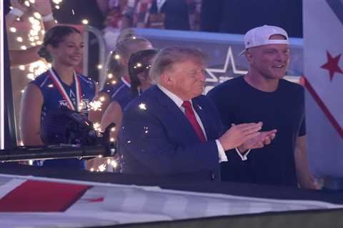 Pat McAfee greets President Trump ahead of Patriot Games on ESPN