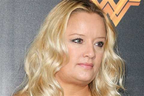 'The Office' Star Lucy Davis Has Incurable Breast Cancer
