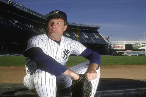 Tommy John, Yankees great who had surgery named after him, dead at 83