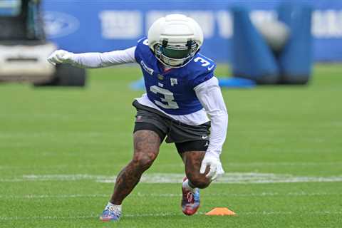 Odell Beckham Jr.’s active Giants practice comes with push-up penance