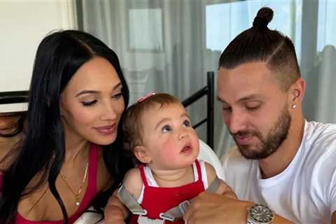 OnlyFans Model Scarlet Vas Says She's Expecting Baby No. 2 with Her Stepbrother