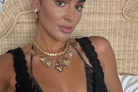 George Kittle’s wife Claire flaunts summer body in skimpy bikini