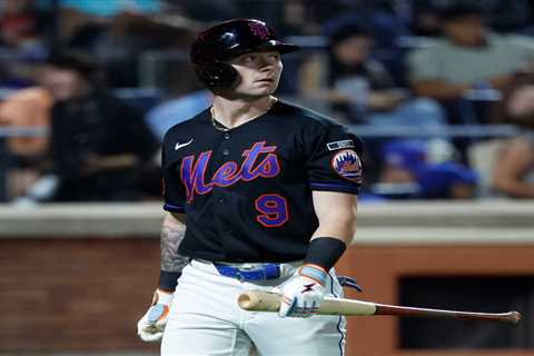 Mets revert to old ways in lackluster loss to Astros for third straight defeat