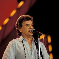 Chart Rewind: In 1986, Conway Twitty Turned Desperation Into a Country No. 1