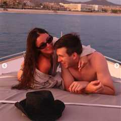 Austin Reaves’ girlfriend reveals stunning photos of couple vacationing in Mexico