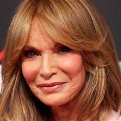 Jaclyn Smith Says 'Charlie's Angels' Costar Tanya Roberts Asked Her to Have Threesome