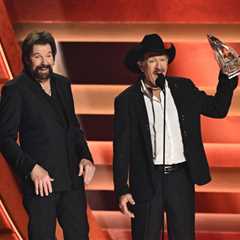 Brooks & Dunn to Receive 2026 CMA Willie Nelson Lifetime Achievement Award at CMA Awards