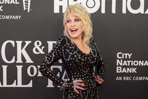 Dolly Parton Set for First-Ever U.K. No. 1 Single Following Posthumous Streaming Spike