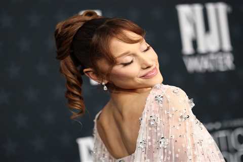 Ariana Grande Makes Heartfelt Tweak to ‘Thank U, Next’ Lyric Dedicated to Ricky Alvarez in Final..