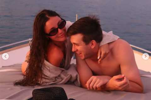 Austin Reaves’ girlfriend reveals stunning photos of couple vacationing in Mexico