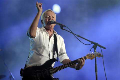 Icehouse to Celebrate 40 Years of ‘Man of Colours’ With 2027 Australian Tour