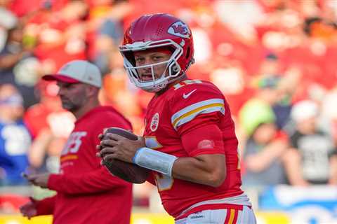 Broncos vs. Chiefs prediction: Patrick Mahomes bombs ‘Monday Night Football’ return