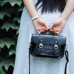 Structural Leather Is Back, and It’s Taking Over Evening Wear Accessories
