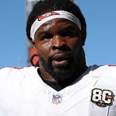 Niners' Dre Greenlaw Suspended One Game For Headbutting Seahawks Player