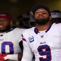 Bills’ Bradley Chubb restrained by teammates during wild postgame altercation with Rams